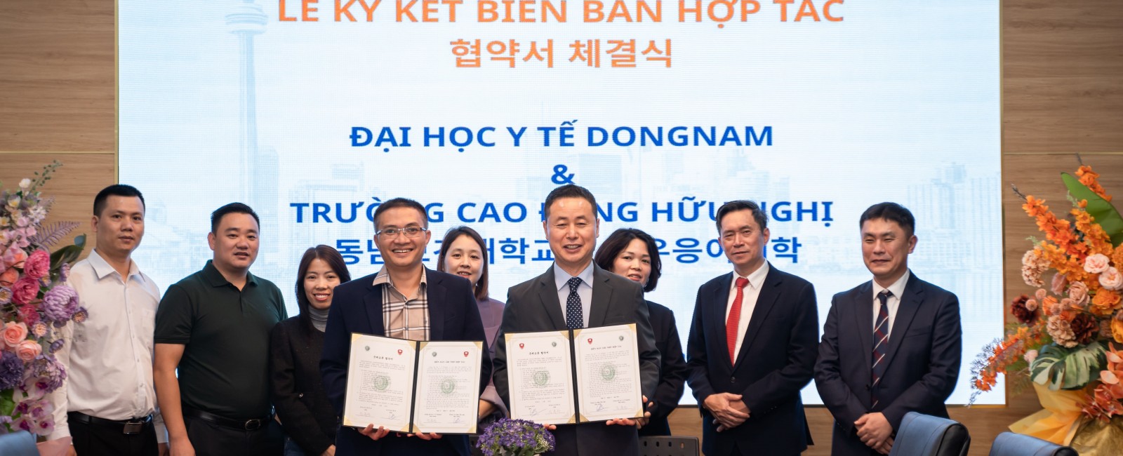 Lễ ký kết thỏa thuận hợp tác giữa Trường Cao đẳng Hữu Nghị và Đại học Y tế Dongnam (Hàn Quốc)